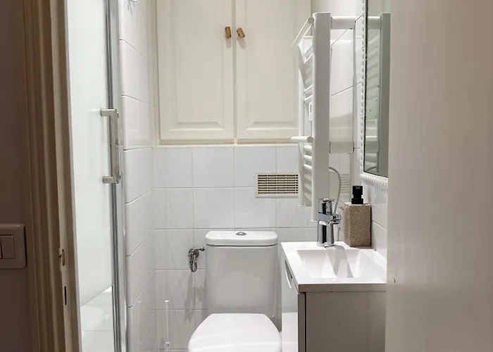 Le Balneo Jacuzzi Vieil Safranier Διαμέρισμα *